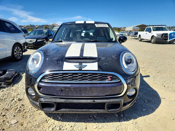 2017 MINI COOPER