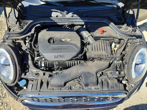 2017 MINI COOPER