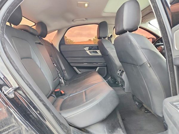 2018 JAGUAR XF