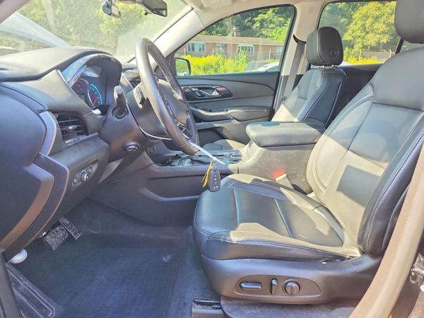 2018 CHEVROLET TRAVERSE Premier — DENT