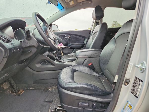2015 HYUNDAI TUCSON GLS (Middle)