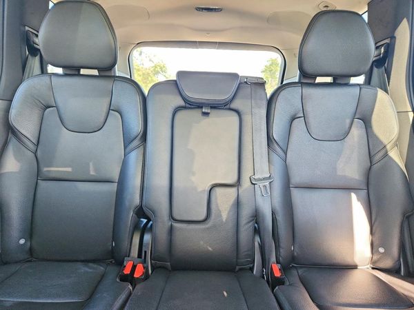 2016 VOLVO XC90