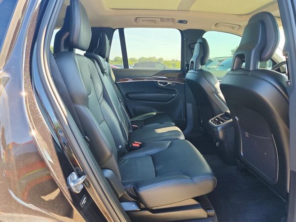2016 VOLVO XC90