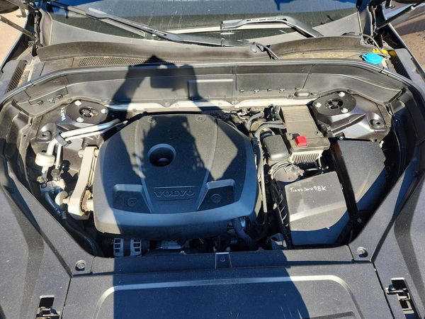 2016 VOLVO XC90