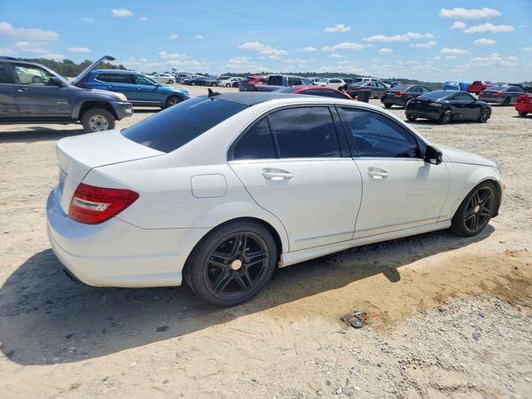 2013 MERCEDES-BENZ C C300