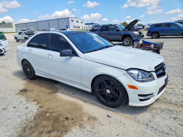 2013 MERCEDES-BENZ C C300