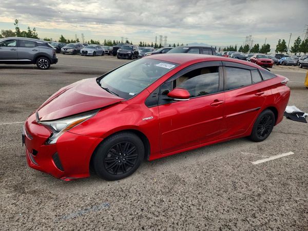 2016 TOYOTA PRIUS