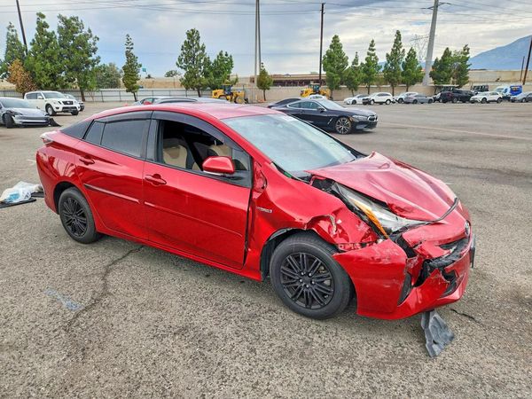 2016 TOYOTA PRIUS One/Two
