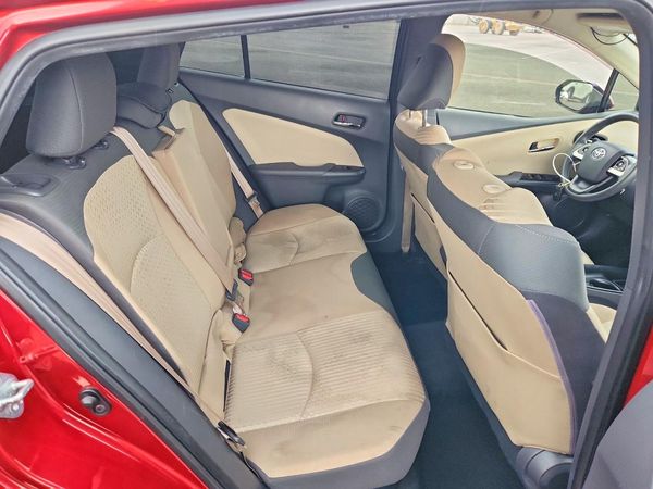 2016 TOYOTA PRIUS One/Two