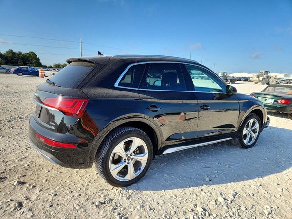 2021 AUDI Q5 quattro Premium Plus