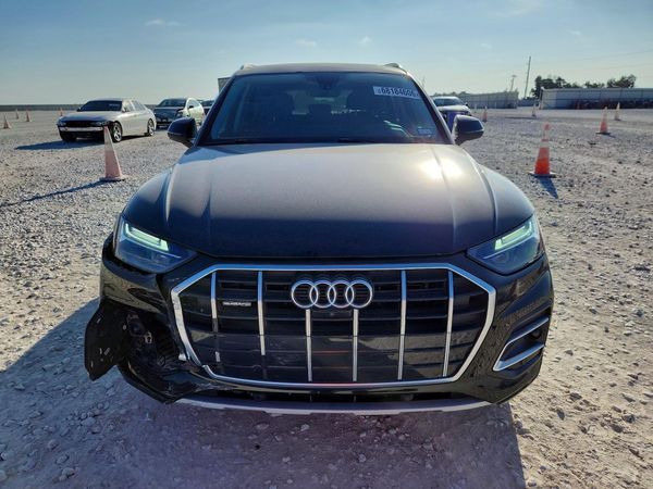 2021 AUDI Q5 quattro Premium Plus