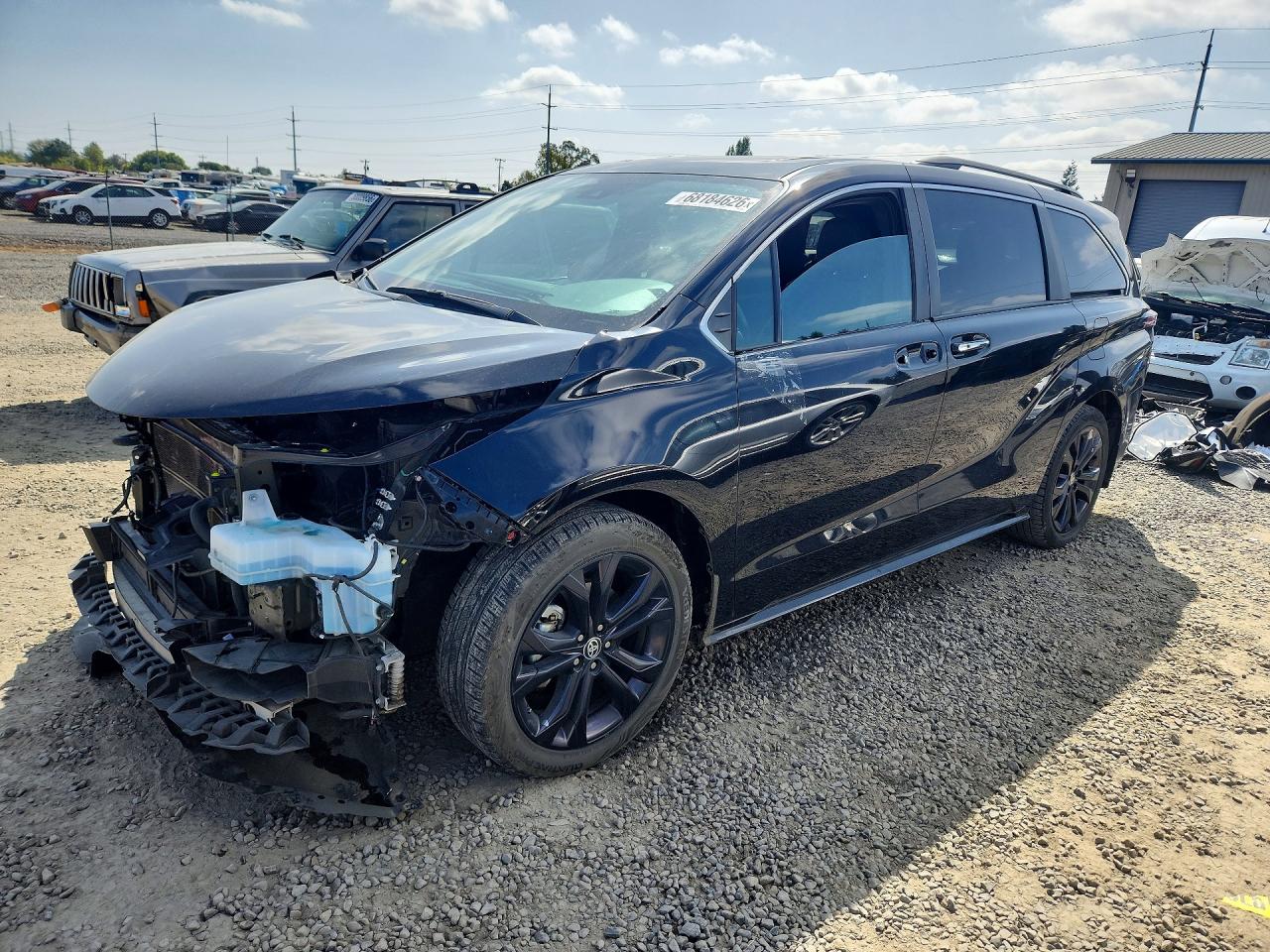 2023 TOYOTA SIENNA XSE