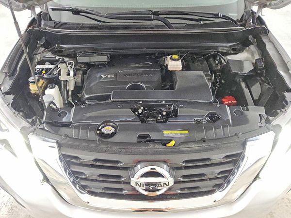 2019 NISSAN PATHFINDER — Engine bay