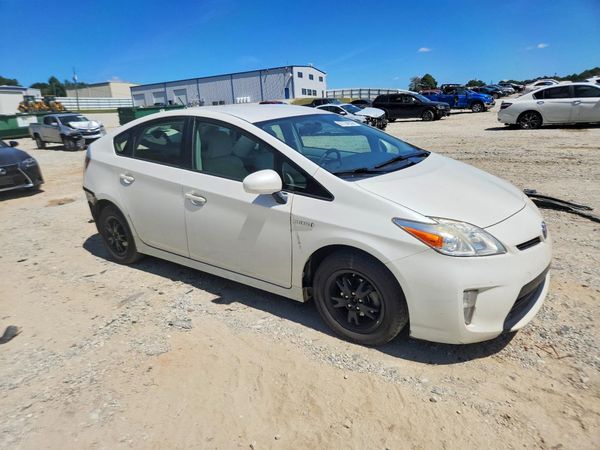 2013 TOYOTA PRIUS