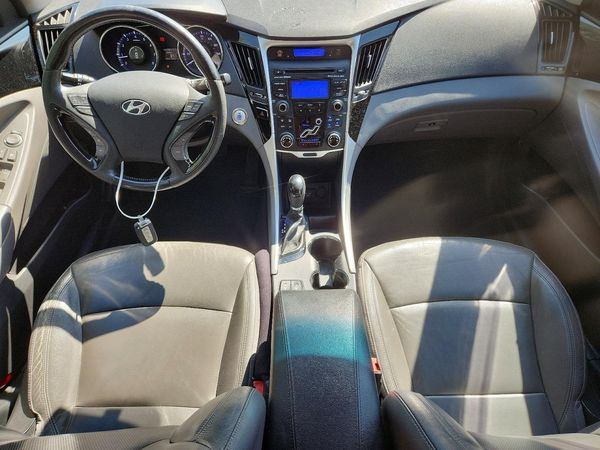 2013 HYUNDAI SONATA
