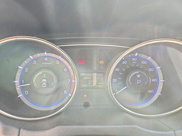 2013 HYUNDAI SONATA