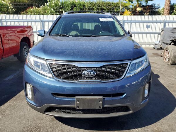 2015 KIA SORENTO GL