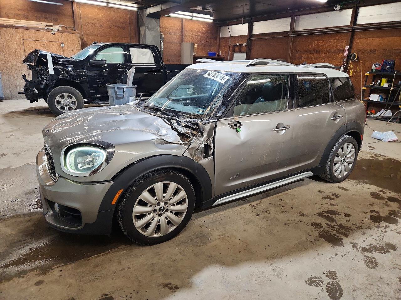2018 MINI COOPER