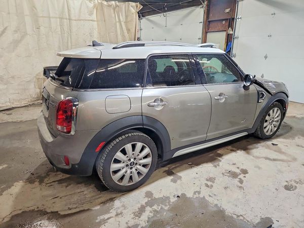 2018 MINI COOPER