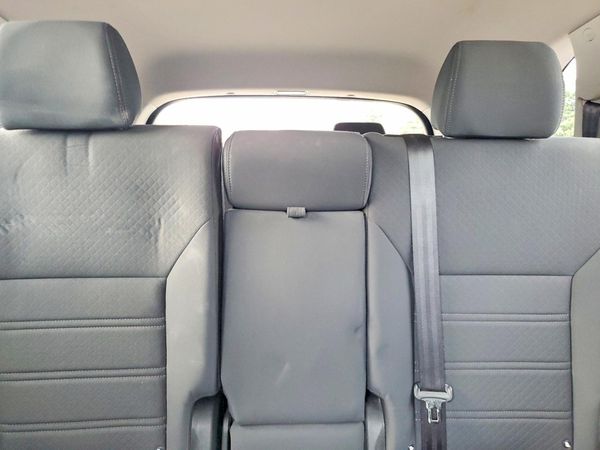 2016 KIA SORENTO L / LX