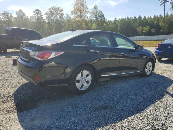 2012 HYUNDAI SONATA Middle level