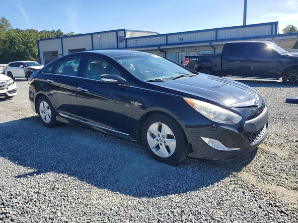 2012 HYUNDAI SONATA Middle level