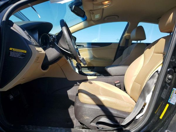 2012 HYUNDAI SONATA Middle level
