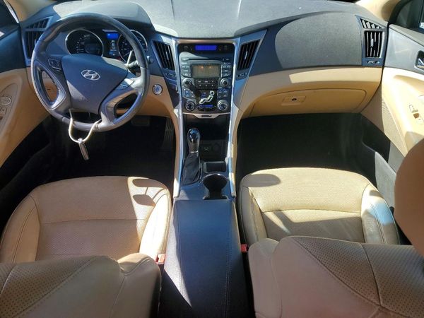 2012 HYUNDAI SONATA Middle level