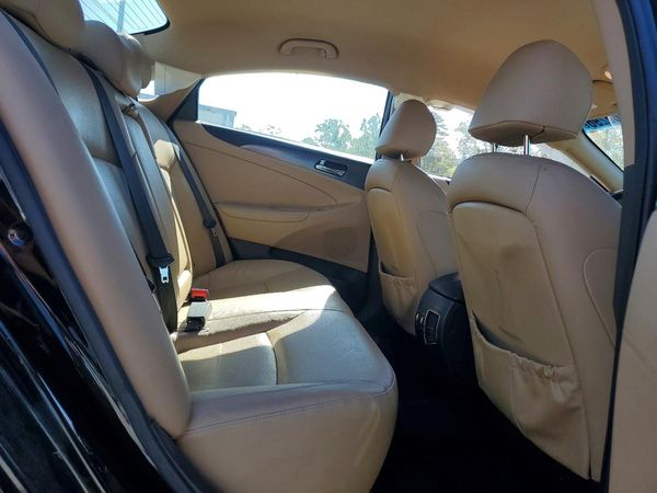 2012 HYUNDAI SONATA Middle level