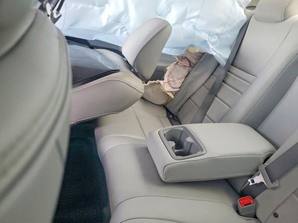 2016 TOYOTA CAMRY SOLA Hybrid — PSRS