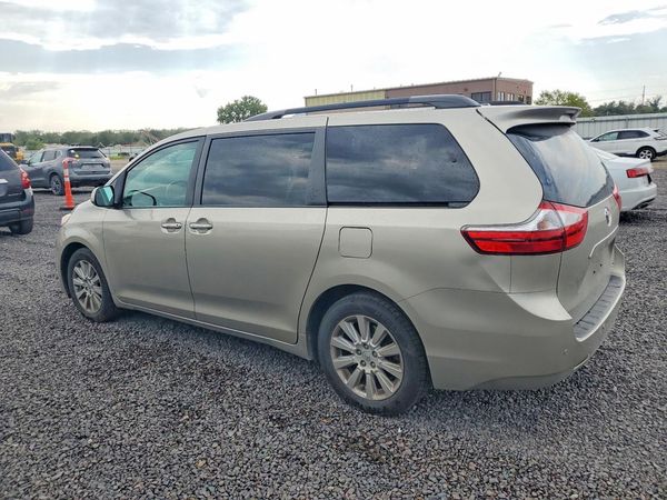 2015 TOYOTA SIENNA