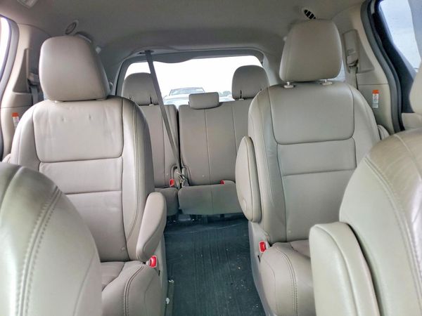 2015 TOYOTA SIENNA