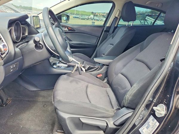 2015 MAZDA 3 Touring/GS