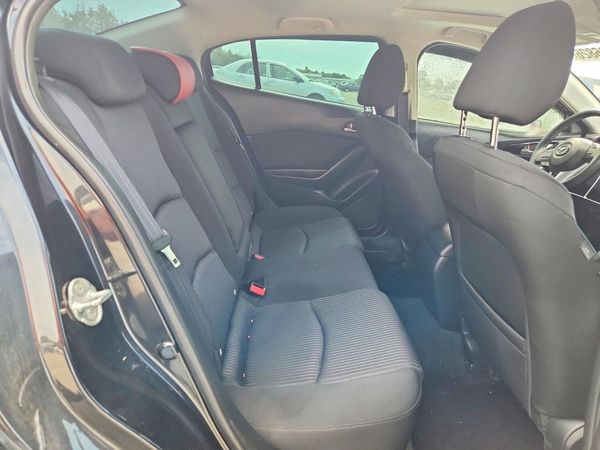 2015 MAZDA 3 Touring/GS