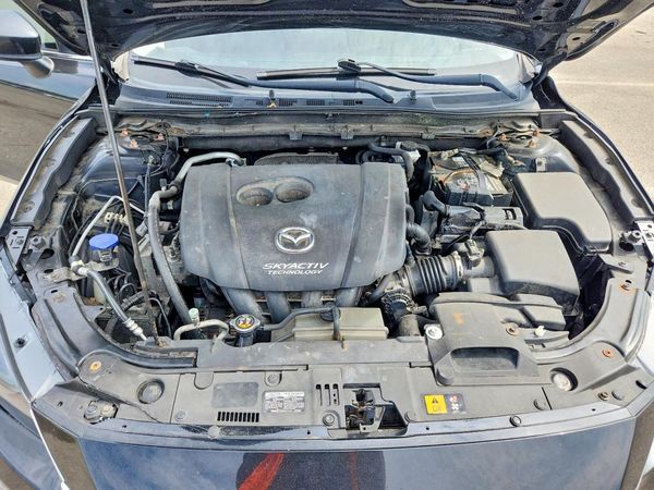 2015 MAZDA 3 Touring/GS