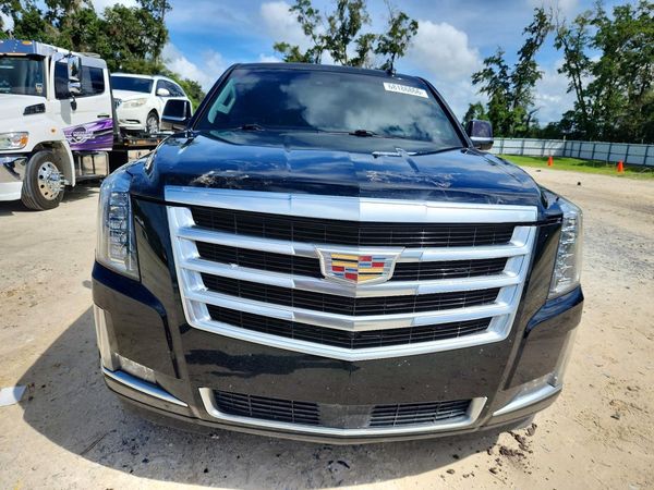 2018 CADILLAC ESCALADE Luxury
