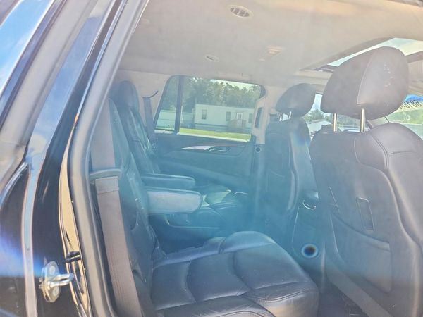 2018 CADILLAC ESCALADE Luxury