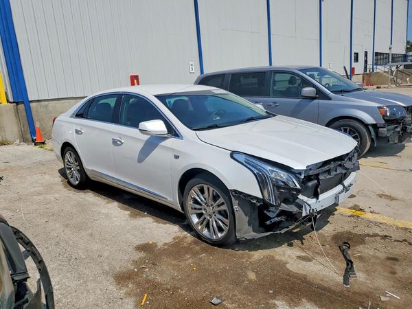 2019 CADILLAC XTS Luxury