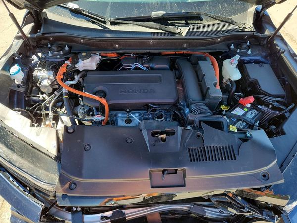2026 HONDA CRV Sport Touring — Engine bay