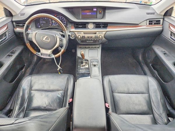 2013 LEXUS ES