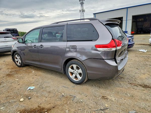 2014 TOYOTA SIENNA — DSRA