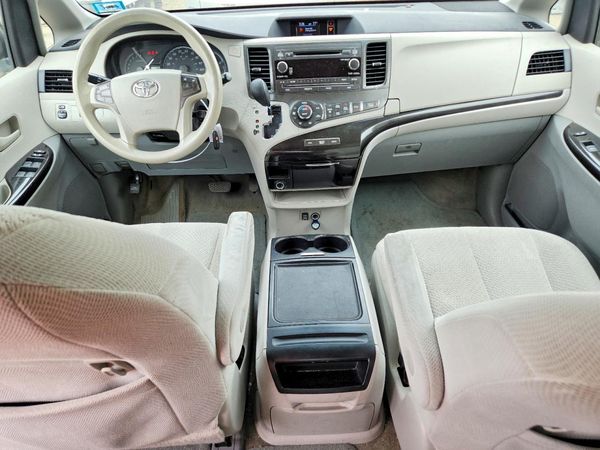 2014 TOYOTA SIENNA — CKPT