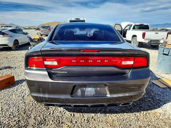 2014 DODGE CHARGER SE — DIRR