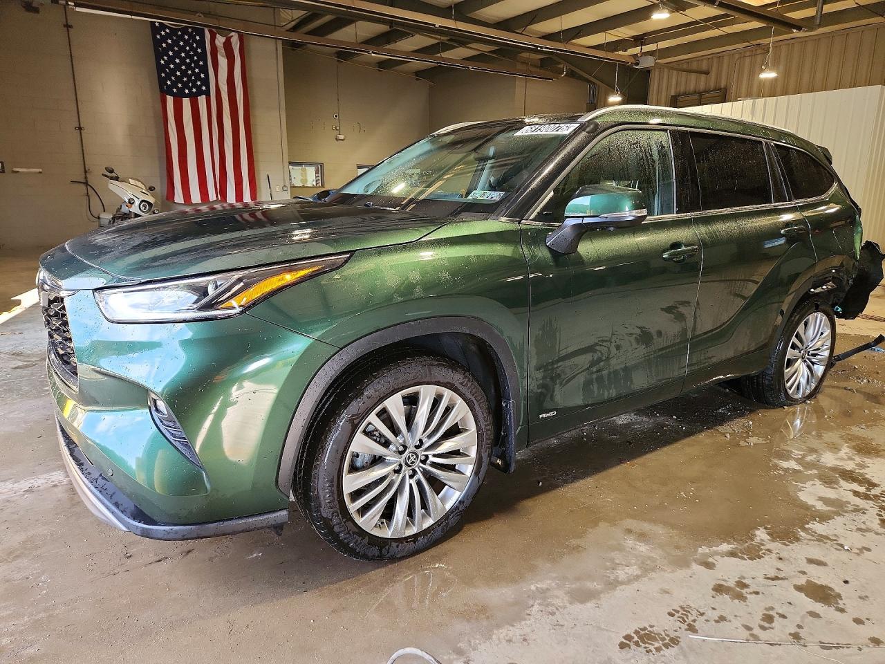 2025 TOYOTA HIGHLANDER Platinum