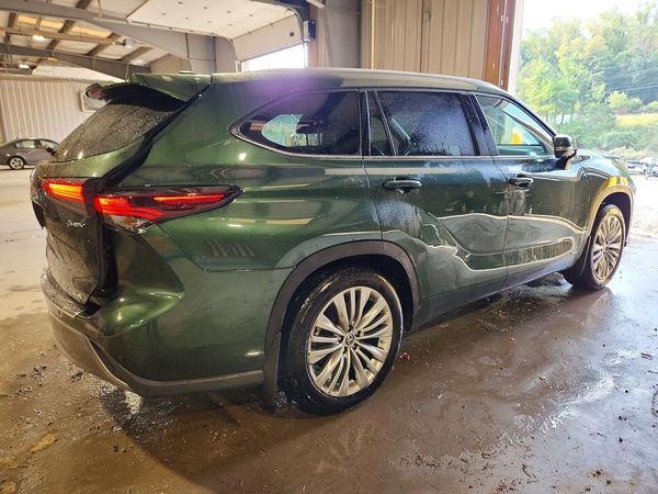 2025 TOYOTA HIGHLANDER Platinum