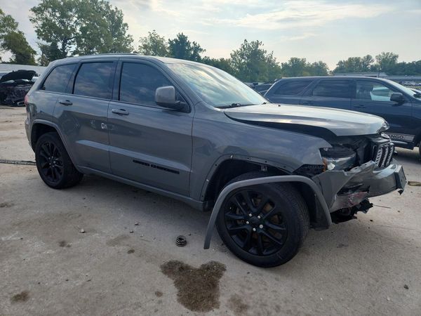2021 JEEP GRAND CHEROKEE — Passenger 3/4