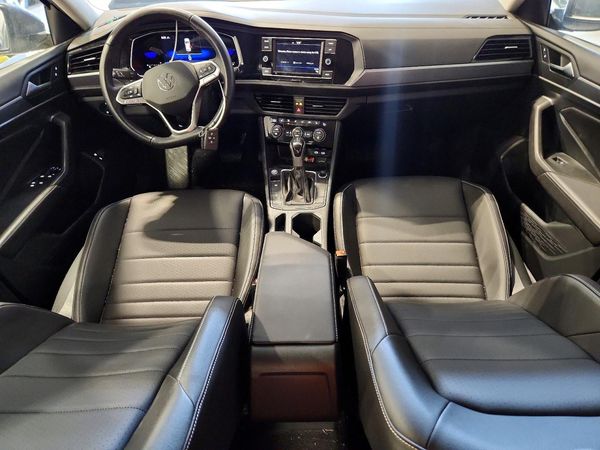 2023 VOLKSWAGEN JETTA SE w/ Sunroof