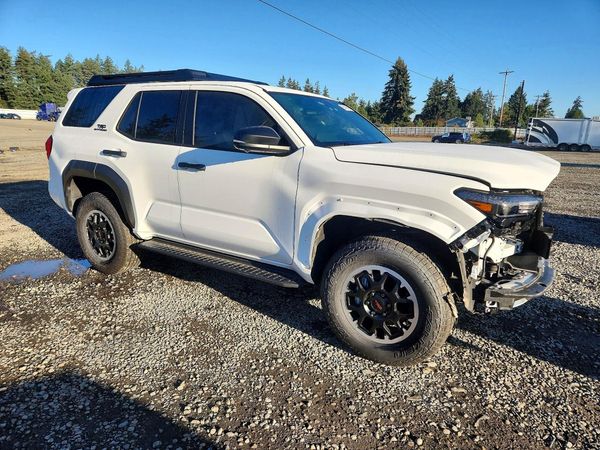 2025 TOYOTA 4RUNNER