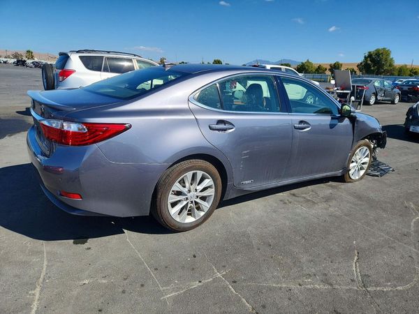 2014 LEXUS ES 300h