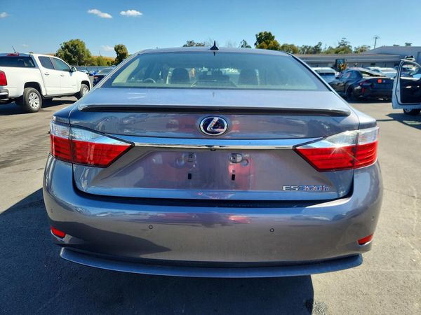2014 LEXUS ES 300h